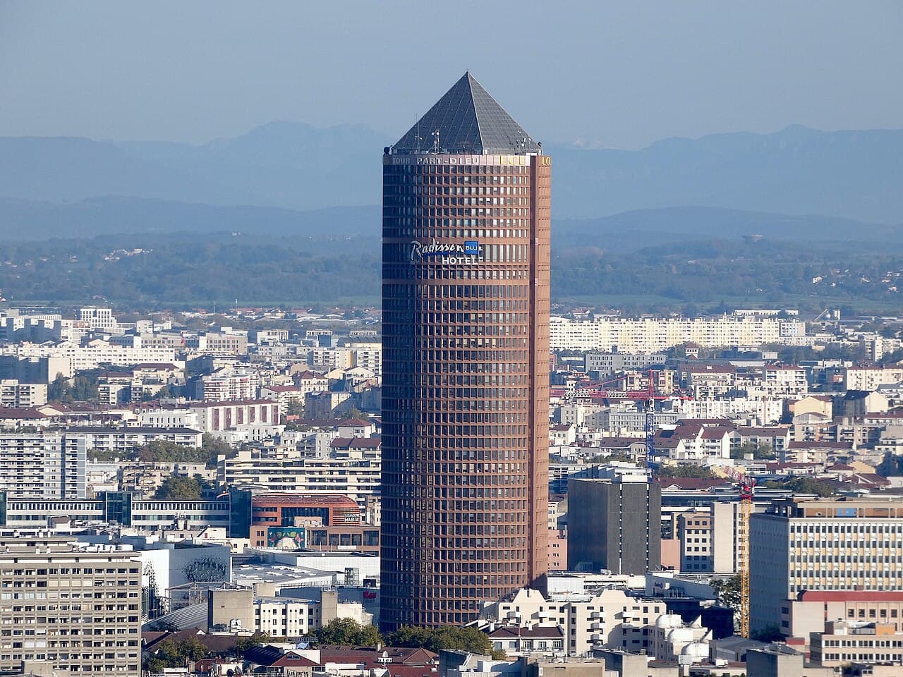 La tour Part-Dieu, surnommée « le Crayon », dans le 3e arrondissement de Lyon